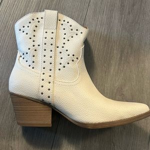 Booties with stones worn once